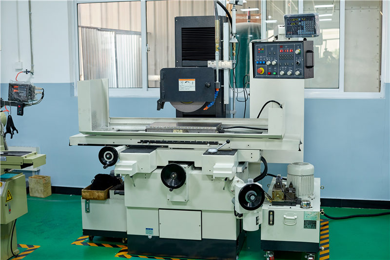 外圆磨M1320A/750-H 上机 中国 0.002mm